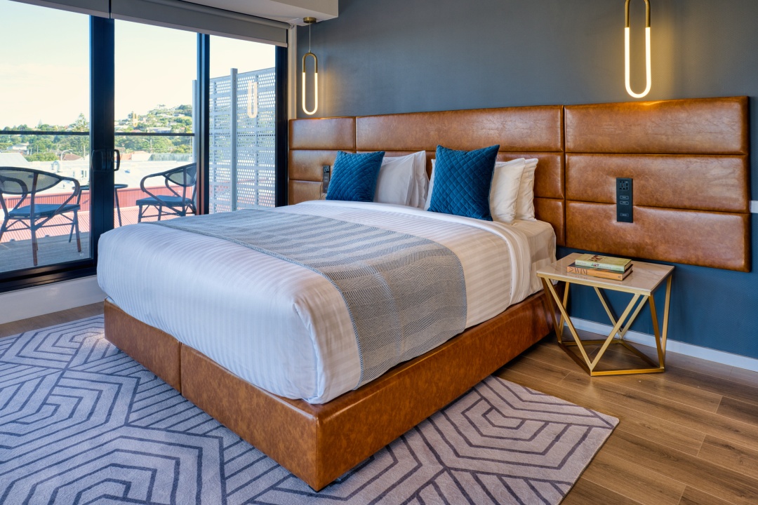 King bed