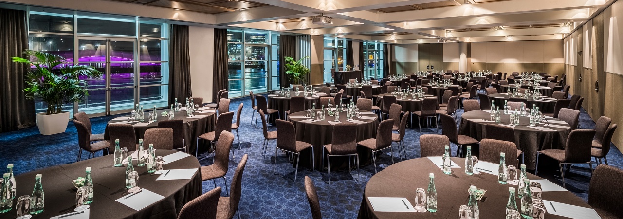 h-hilton-1 Auckland Hilton